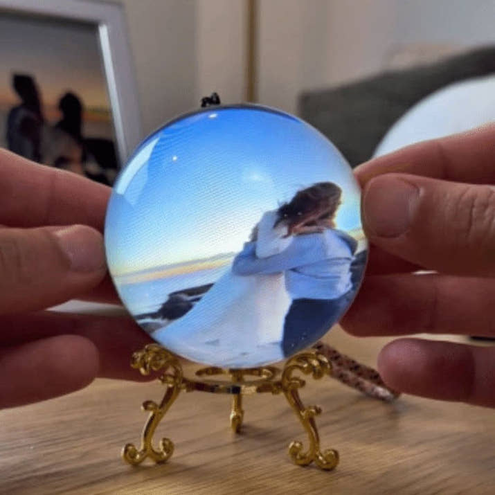 Urbanpikz™ - 3D Crystal Video Sphere